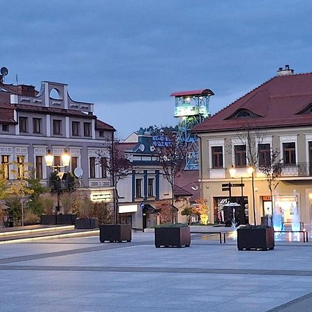 Apartament Studio Z Widokiem Na Rynek Bochnia Bagian luar foto