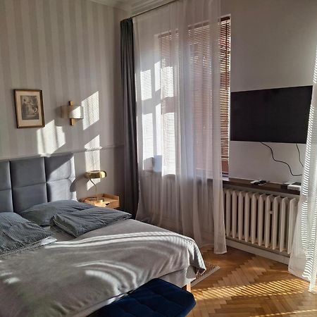 Apartament Studio Z Widokiem Na Rynek Bochnia Bagian luar foto