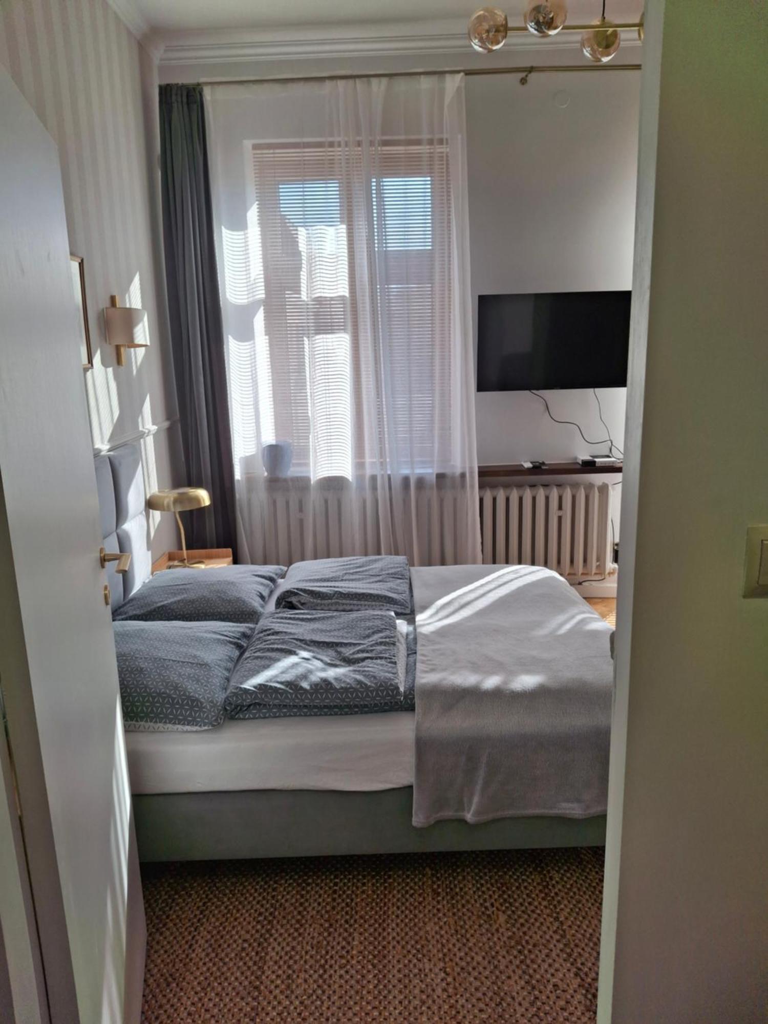 Apartament Studio Z Widokiem Na Rynek Bochnia Bagian luar foto